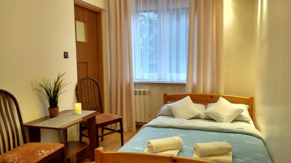 Pod Jarzebina Apartment Torun Bagian luar foto